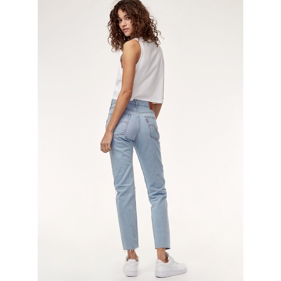 Levi’s Wedgie Fit Straight Leg Jeans - Picture 3 of 6